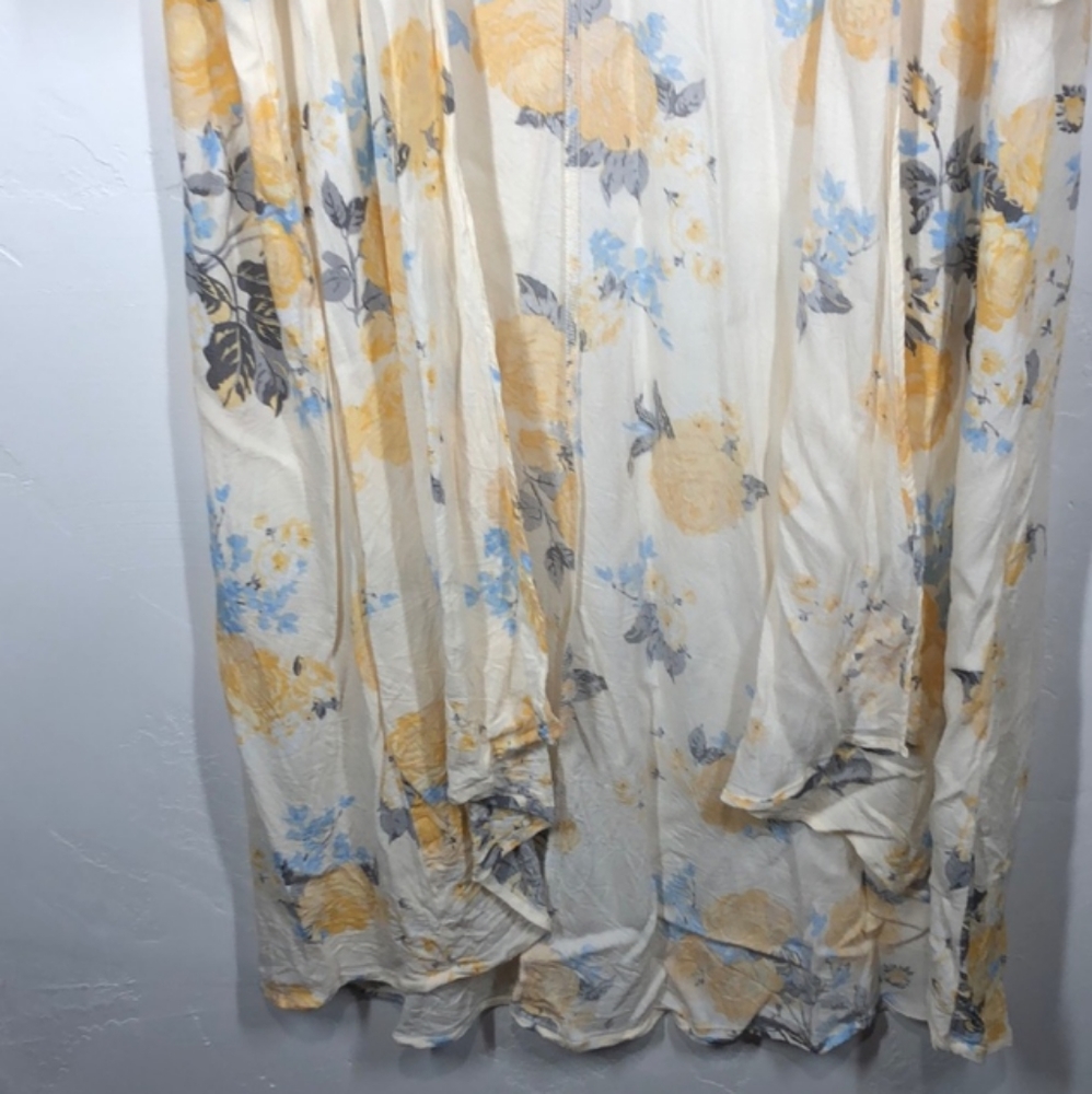 Torrid pale yellow floral kimono - Picture 6 of 14
